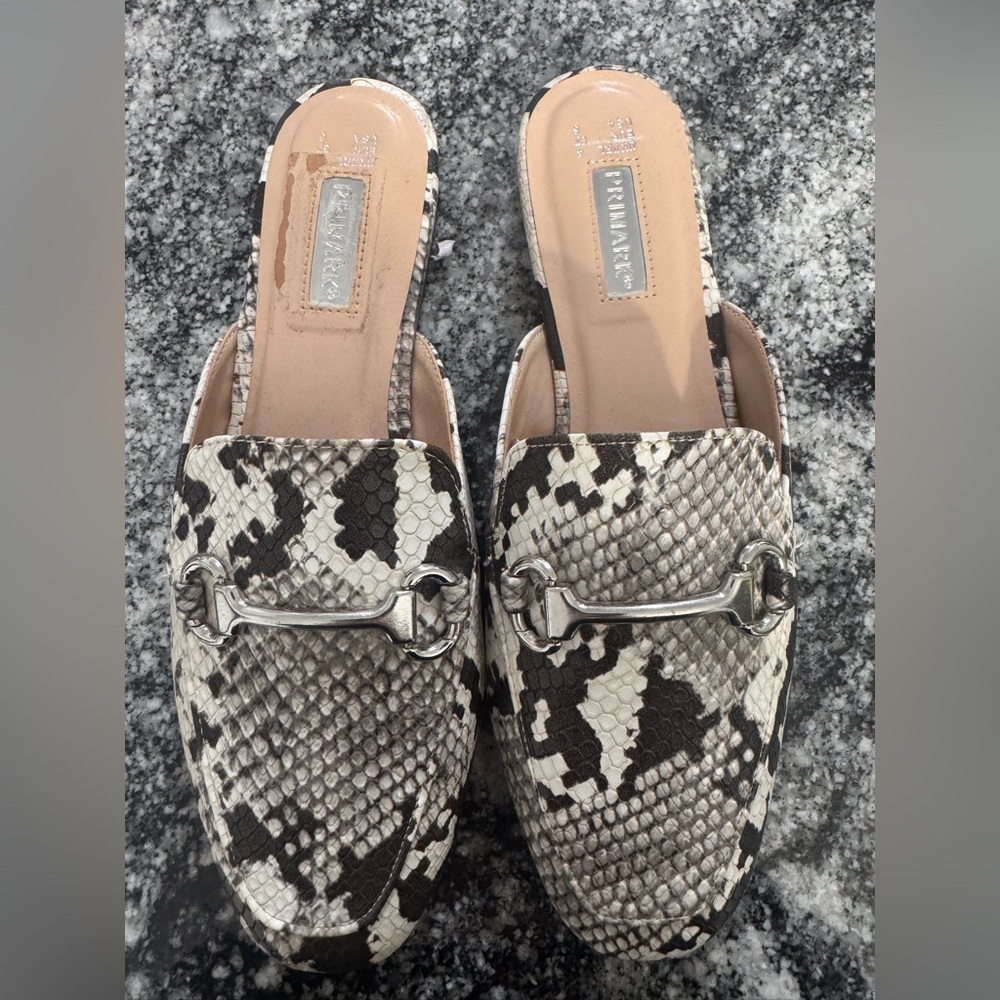 Snake print loafers